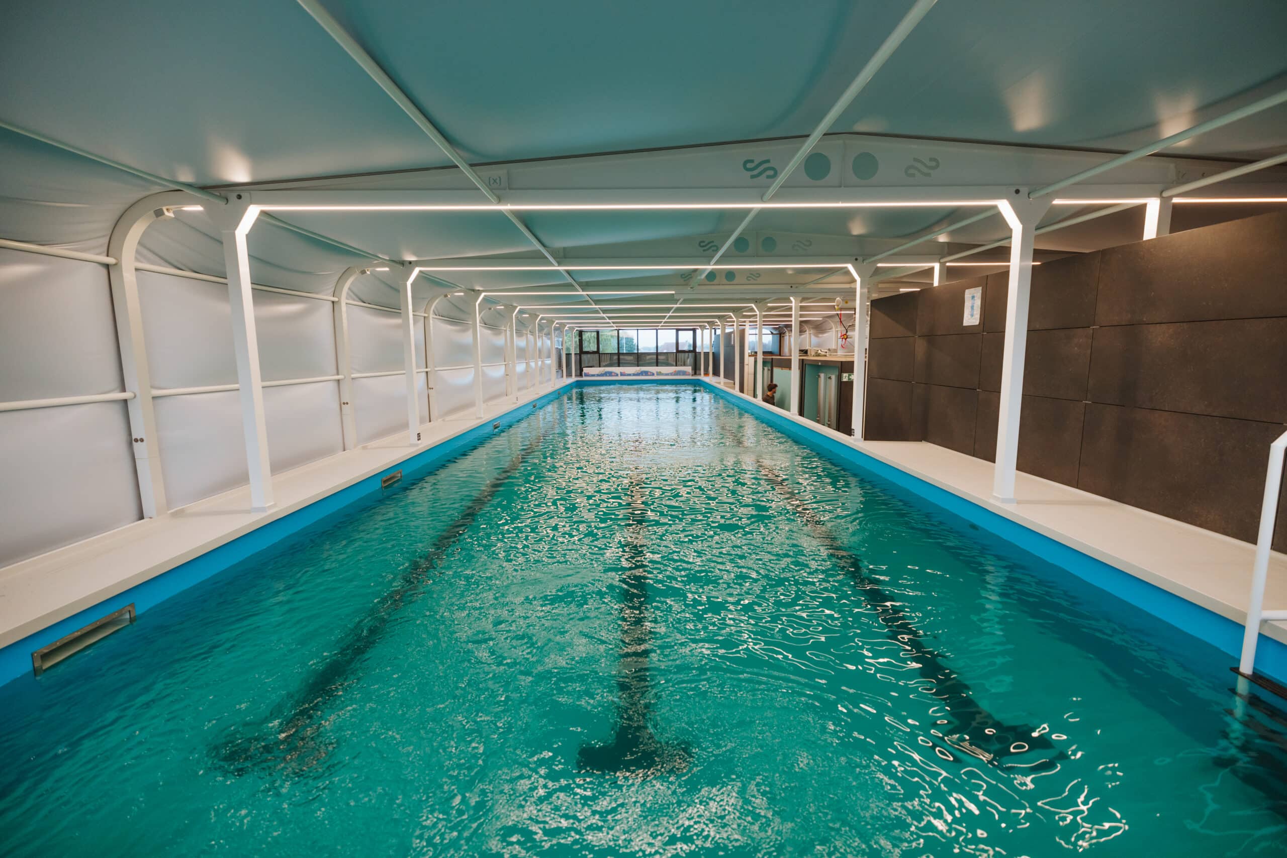 swimwise-pools-vrij-zwemmen-groot-verplaatsbaar-zwembad-swimclad